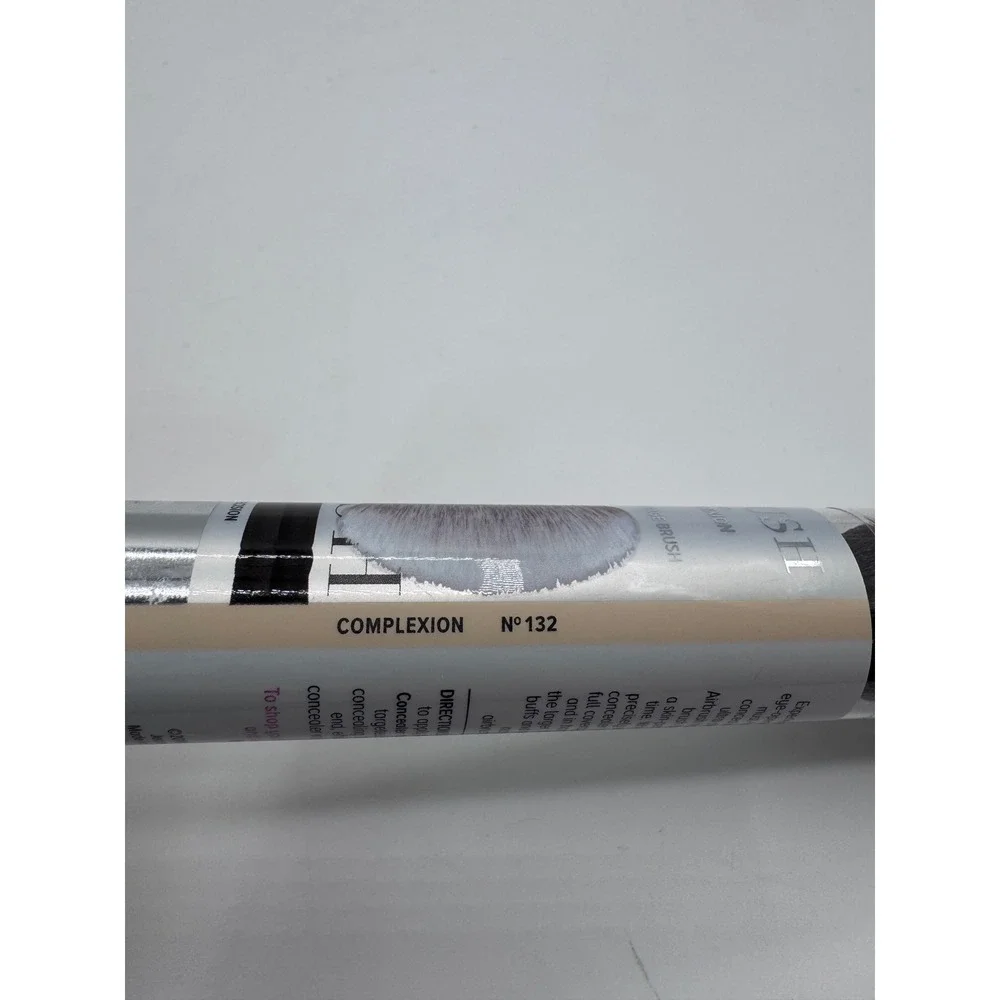 IT Cosmetics No 132 Silver Dual-Ended Complexion Brush Women's Makeup Tool